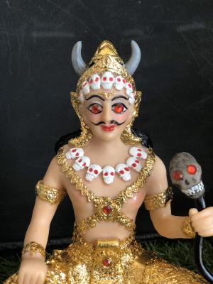 พยายม 5 นิ้ว มีเขา