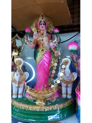 พระแม่ลักษมียืน 19 "