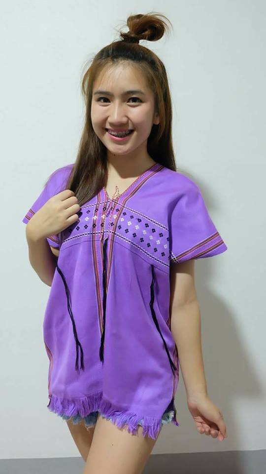 เสื้อกะเหรี่ยง งานทอมือทั้งผืน เสื้อผ้าพื้นเมือง สีสันสดใส ด้วยลายปักต่างๆแบบฉบับ เสื้อชาวเขา