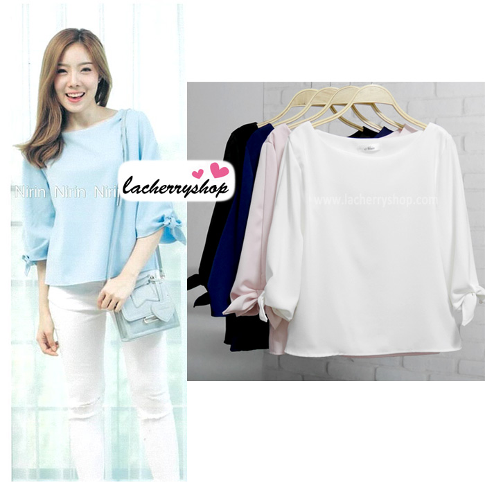 เสื้อผ้าแฟชั่นสวยๆ เสื้อทำงาน สีขาว ผ้าฮานาโกะ คอปาด แขนสามส่วนมัดโบว์ แบบสวยน่ารักมากๆค่า สินค้าคุณภาพดี