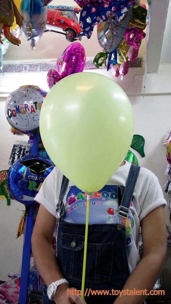 ลูกโป่งกลมเนื้อพาสเทล สีเขียวมะนาว ไซส์ 12 นิ้ว แพ็คละ 10 ใบ (Round Balloon - Pastel Lemon Yellow)