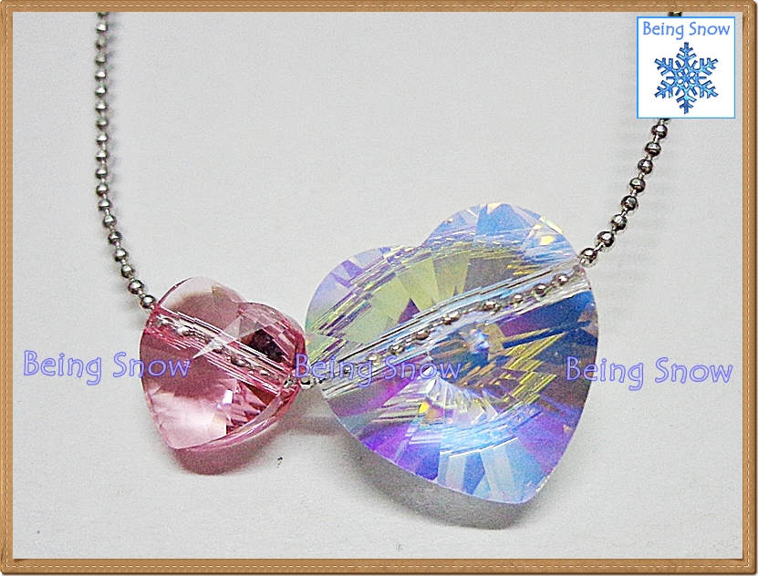 สร้อยคอคริสตัลหัวใจคู่ สีขาวรุ้ง + ชมพูใส