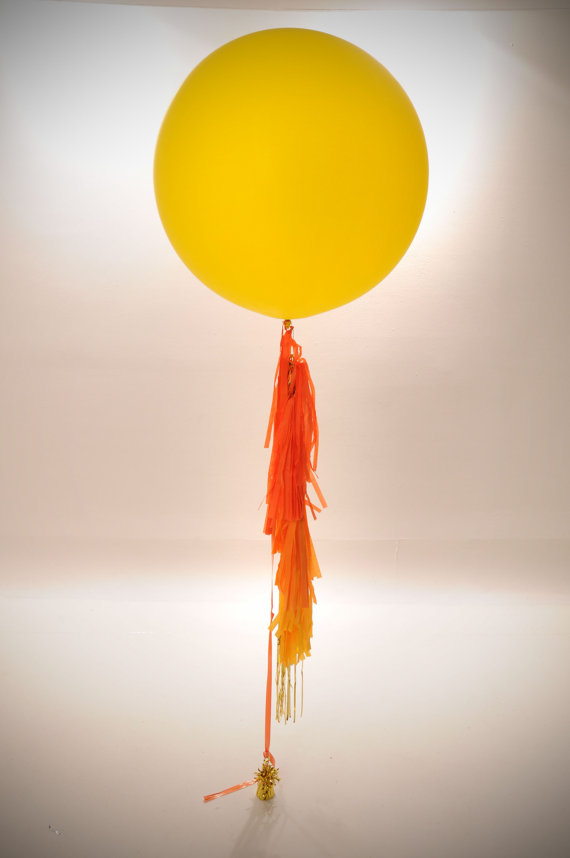 ลูกโป่งจัมโบ้ สีเหลือง ขนาด 24 นิ้ว - Round Jumbo Balloon Yellow 24"