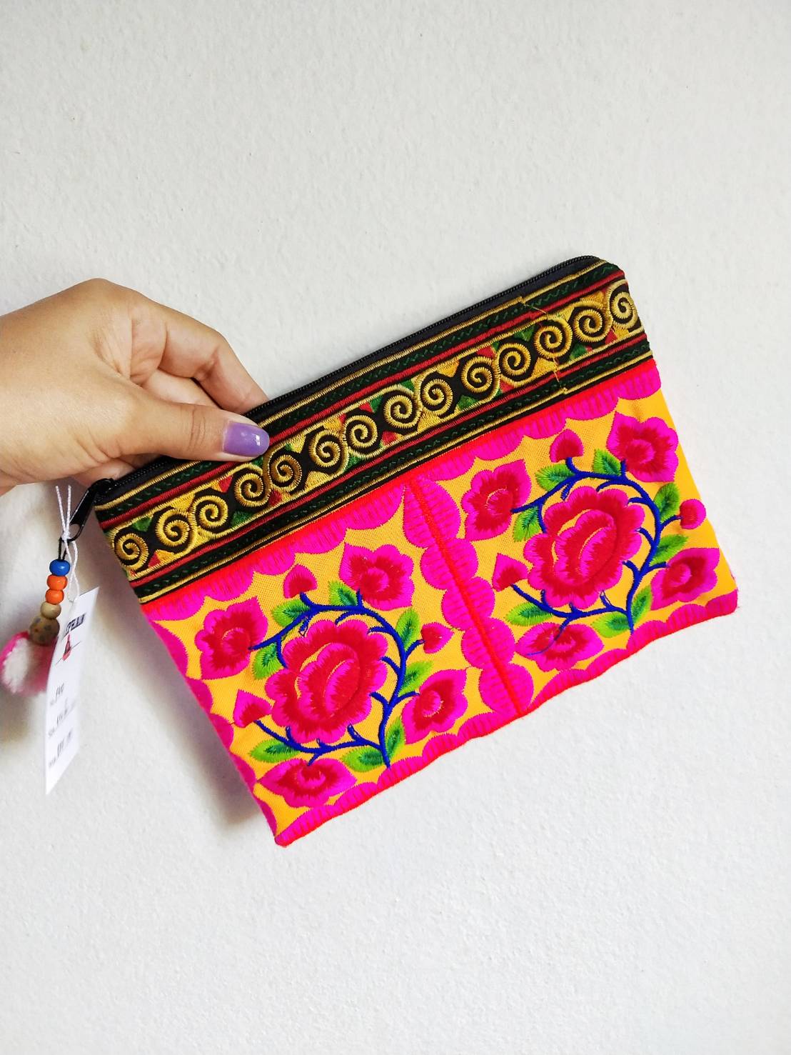 P410 กระเป๋าถือ,กระเป๋าใส่เครื่องสำอางค์ ลายม้ง สีโทนชมพูเหลืองสดใส