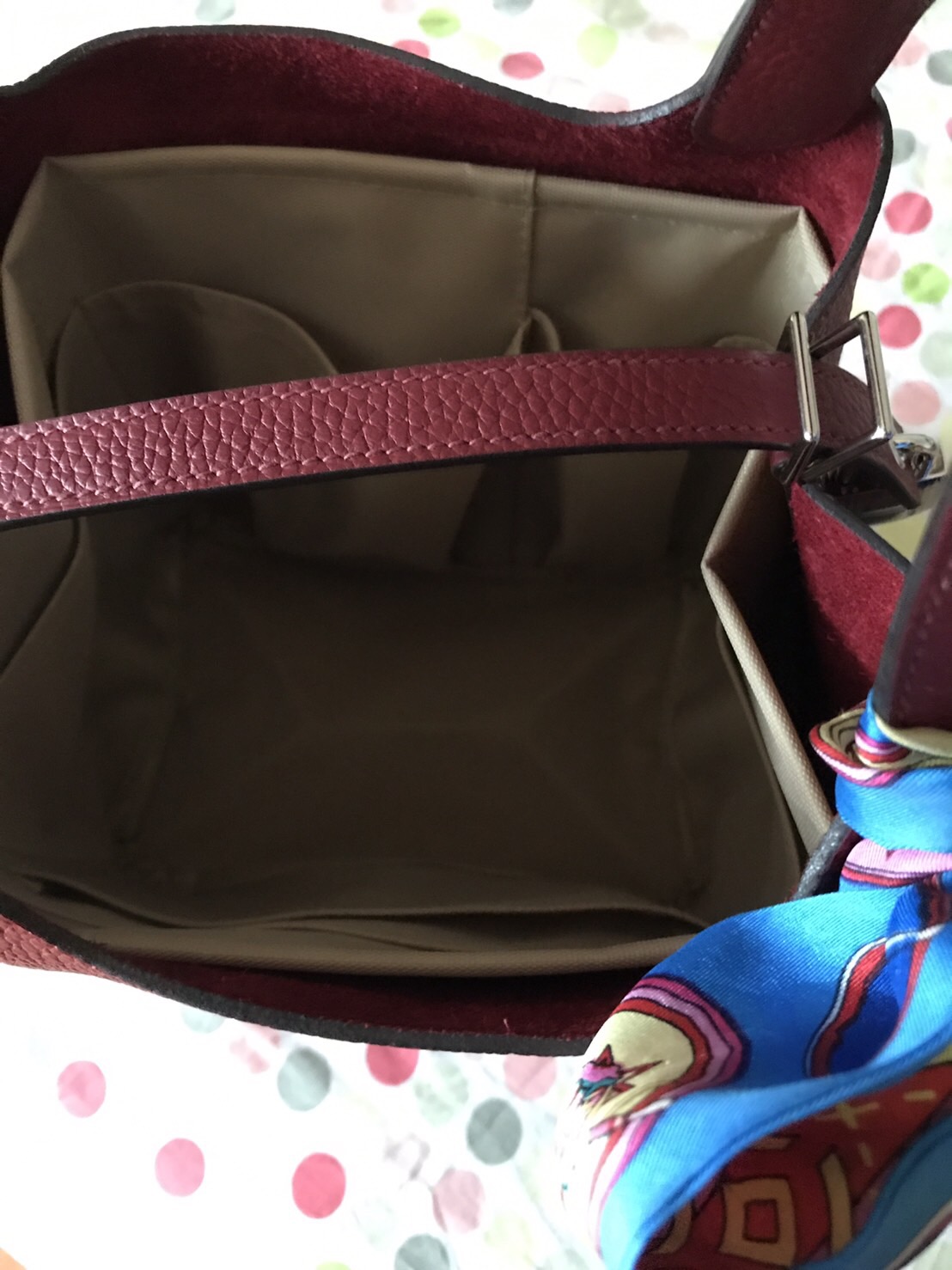 ช่องจัดระเบียบ Hermes Picotin18