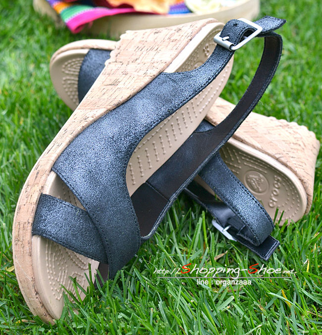 Crocs Women’s A-Leigh Shimmer Leather Wedge - Black Shimmer ของแท้ Outlet ไทยและอเมริกา