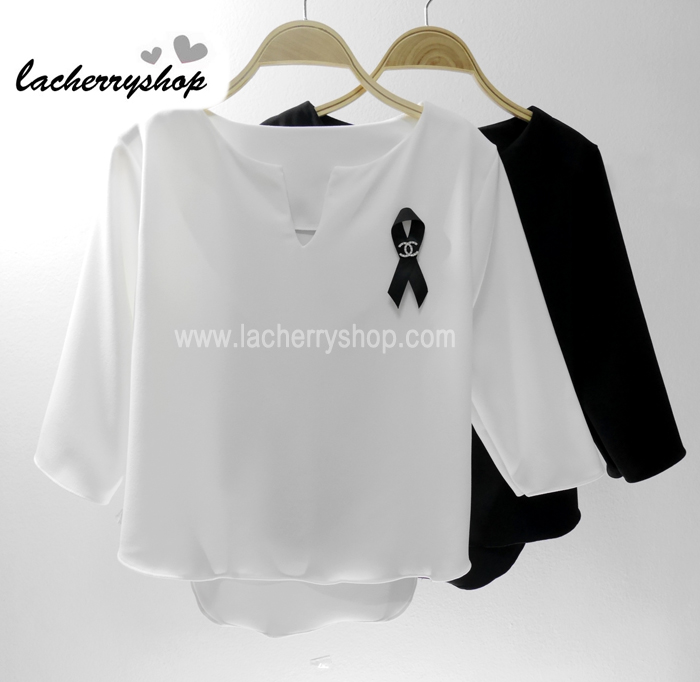 เสื้อผ้าแฟชั่น เสื้อทำงาน สีขาว ผ้าฮานาโกะ แขนสามส่วน เว้าคอ สวยเรียบหรูสไตล์เกาหลี ใส่ได้ทุกโอกาส คุณภาพดี ราคาไม่แพง