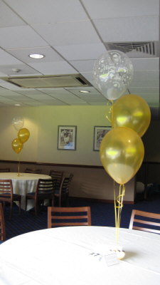 ลูกโป่งกลม เนื้อเมททัลลิก สีทอง ไซส์ 10 นิ้ว แพ็คละ 10 ใบ (Round Balloons Size 10" - Metallic Gold Color)