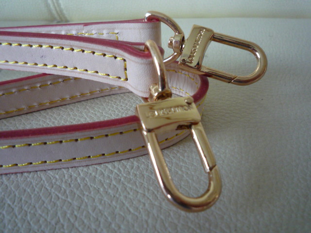 สายสะพาย Lv speedy สีครีม คาวไฮค์