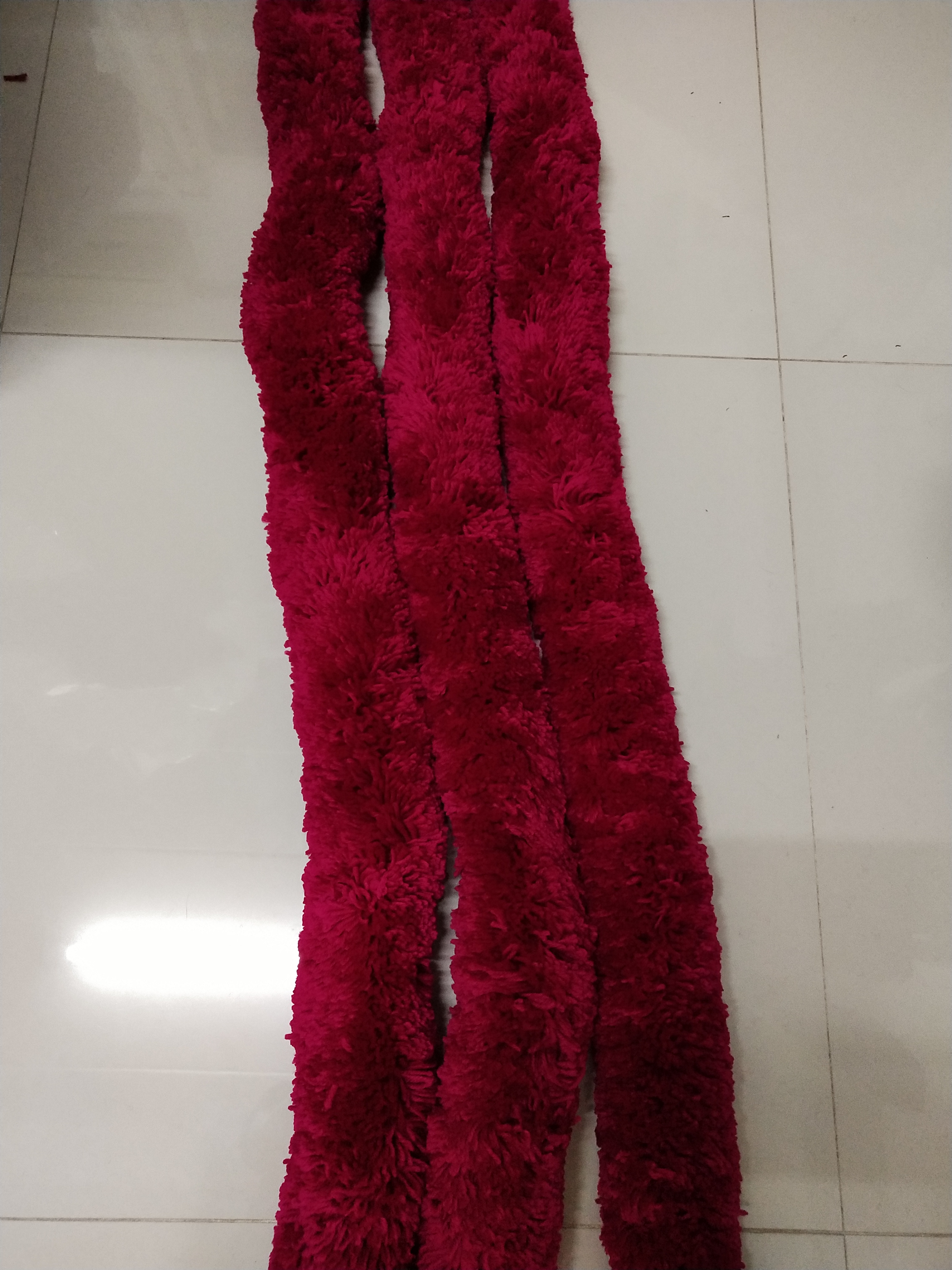 P377 พู่พันคอสีแดงชมพู ฟูๆแน่นๆ