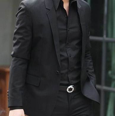 สูทดำ ทำงาน ผู้ชาย สไตล์อังกฤษ สลิมฟิต ปกเปิด ชายหลังคู่ กระดุม 2 เม็ด BSP Size No.34 36-38-40-42 44ดำ