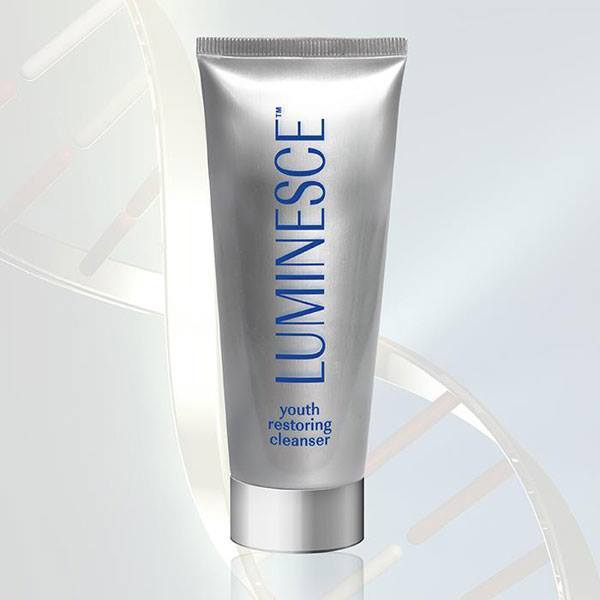 LUMINESCE™ Youth restoring cleanser ลูมิเนสส์ ยูธ รีสโตริ่ง เคล็นเซอร์