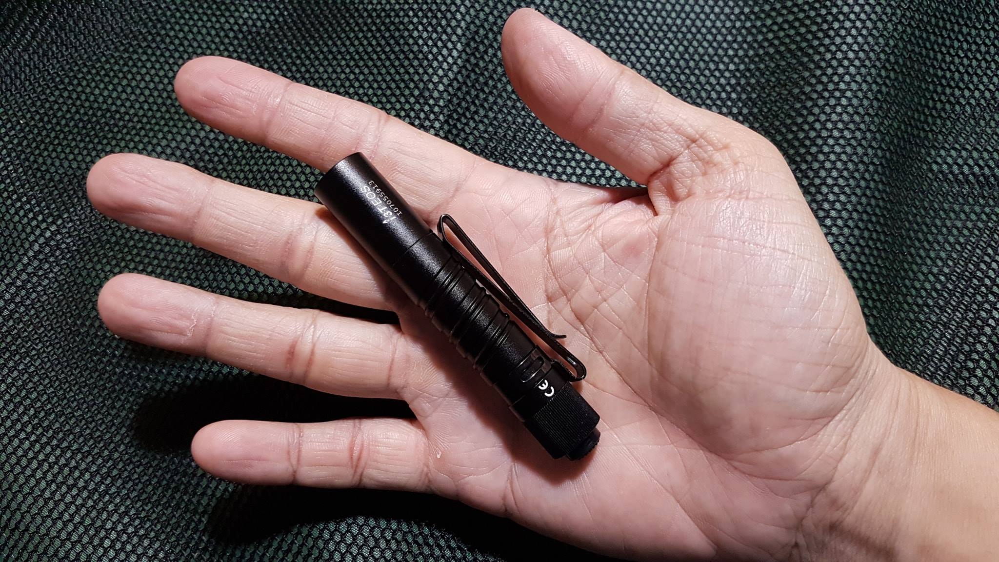 ไฟฉายพกพาขนาดเล็ก Olight I3T