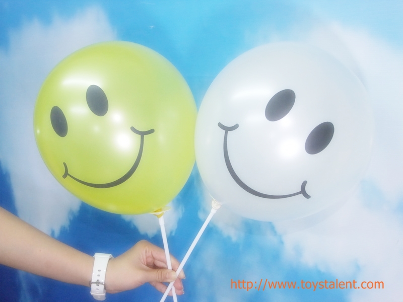 ลูกโป่งกลมพิมพ์ลายหน้ายิ้ม ไซส์ 12 นิ้ว แพ็คละ 10 ใบ สีขาว (Round Balloons 12" - Printing Smiley latex balloons White color)