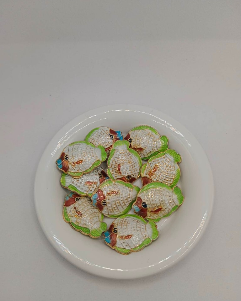 จี้กังใส รูปปลา ถุงละ 250 บาท