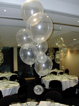 ลูกโป่งกลมใส ไม่มีสี ไซส์ 10 นิ้ว แพ็คละ 10 ใบ (Round Balloons 10"- Clear Cystal Balloon)