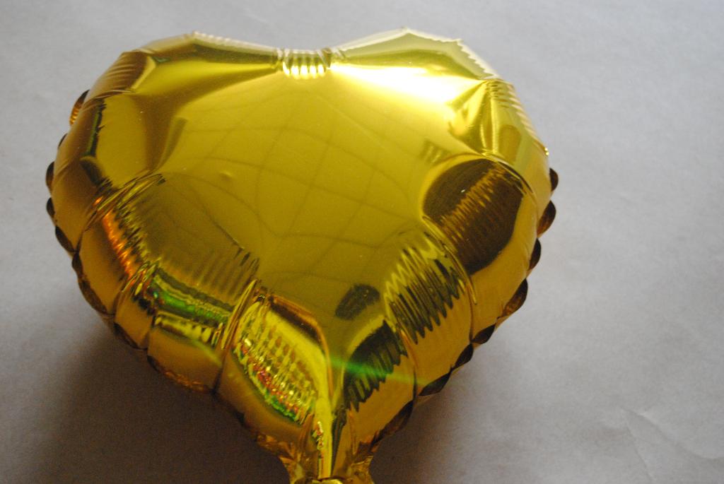 ลูกโป่งฟลอย์รูปหัวใจ สีทอง ไซส์กลาง 24 นิ้ว - Heart Shape Balloon 24" Gold Color / Item No.TL-G016