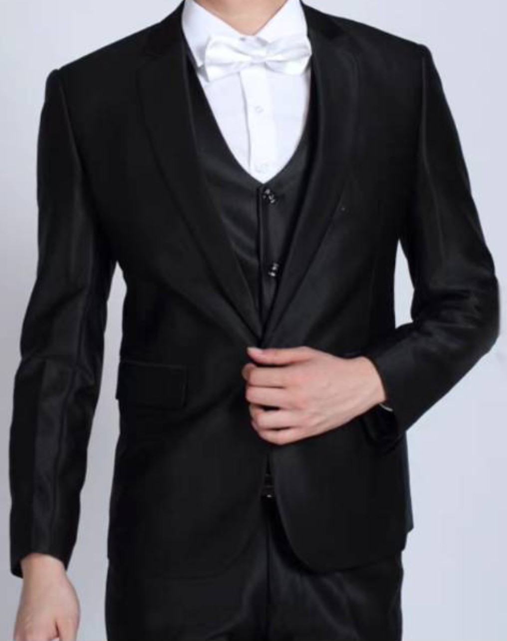 ชุดสูทงานแต่ง ชุดไปงานแต่งชาย ชุดแต่งงาน เสื้อสูท กางเกงสไตล์อังกฤษ ปกเปิดมาตรฐาน กระดุม1เม็ด 2เม็ด Size No.34 36 38 40 42 44 กากี น้ำเงินกรม ฟ้า เทาอ่อน เทาเงา ดำเงา ขาว เขียว