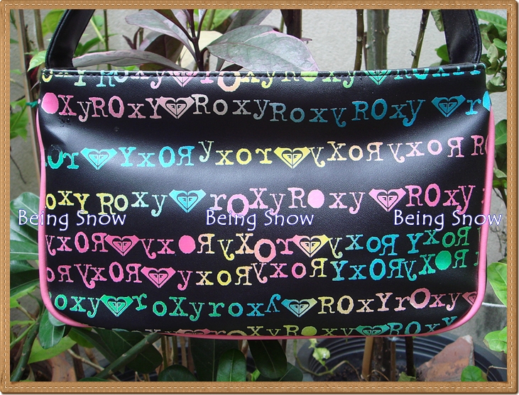 กระเป๋าสะพาย Roxy