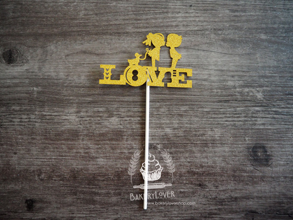 ป้ายตกแต่งเค้ก LOVE สีทอง