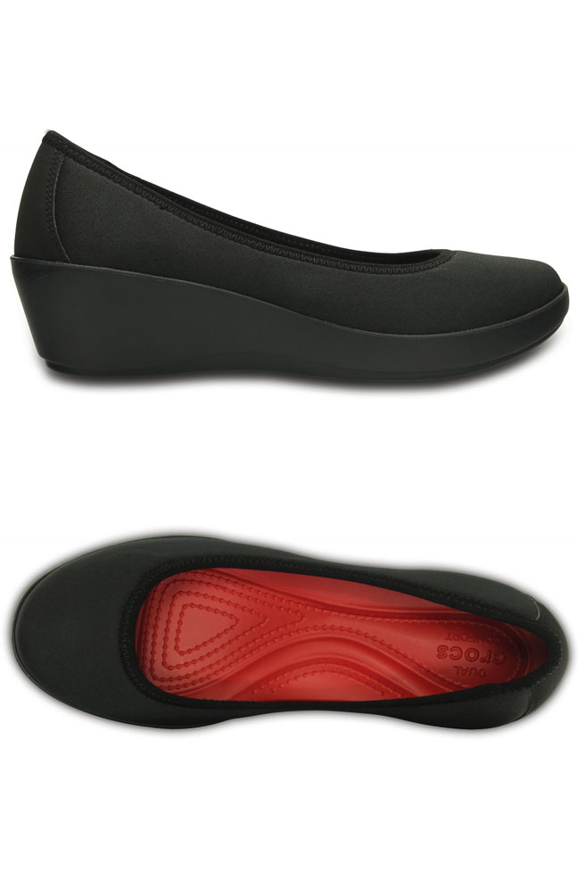 Crocs Busy Day Stretch Ballet Wedge - Black ของแท้ Outlet ไทยและอเมริกา