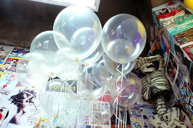 ลูกโป่งกลมเนื้อคริสตัล ใสไม่มีสี ไซส์ 12 นิ้ว แพ็คละ 10 ใบ (Round Balloons - Crystal Clear Color 12")