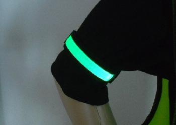 สายรัดแขนแถบไฟ LED กระพริบแสง สีเขียว