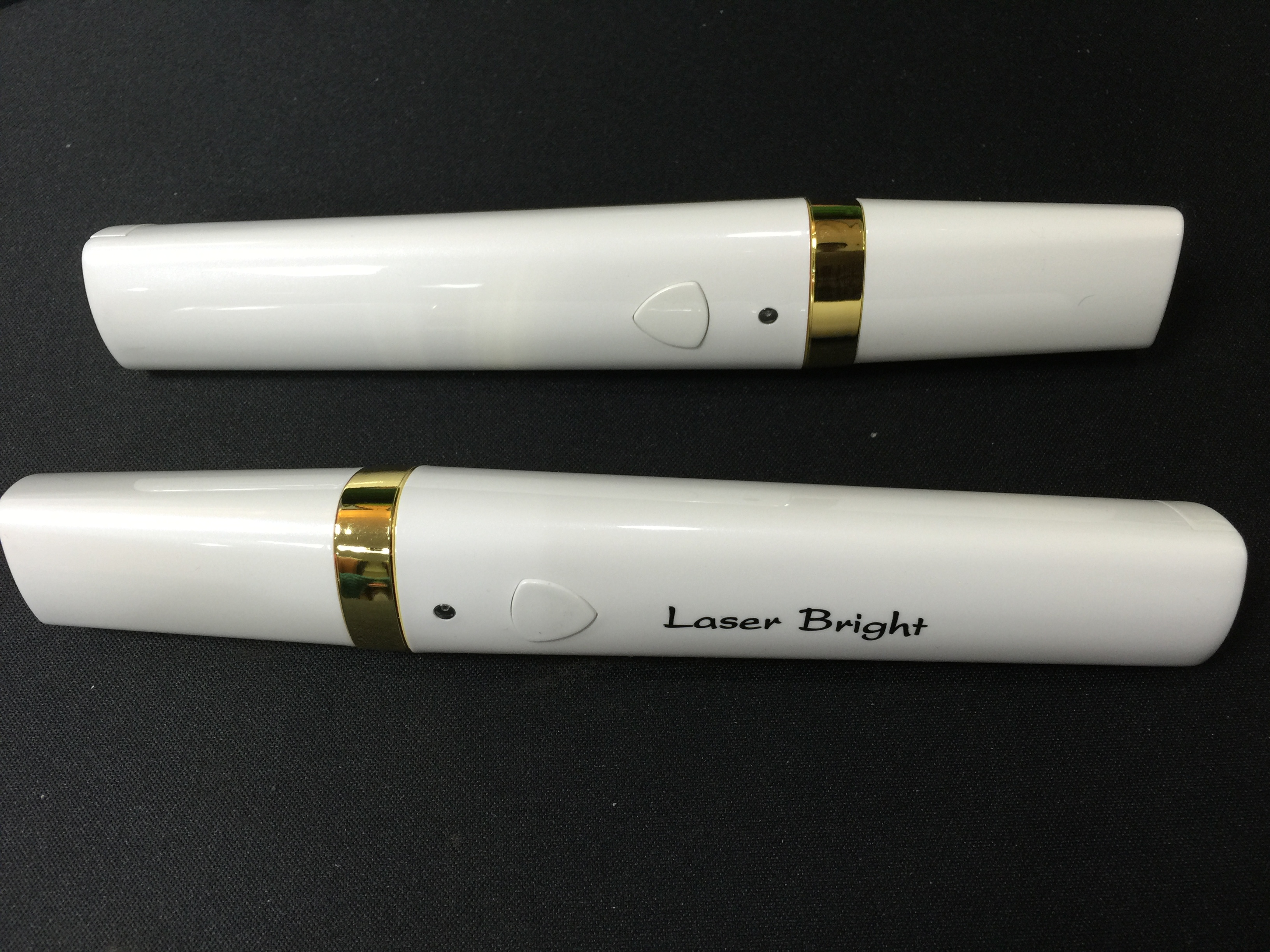 สกรีนพลาสติก Laser Bright