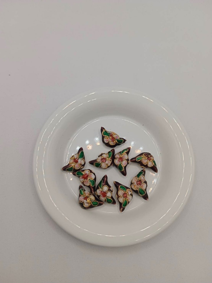 จี้กังใสรูปก้อนเงินจีน ถุงละ 80 บาท