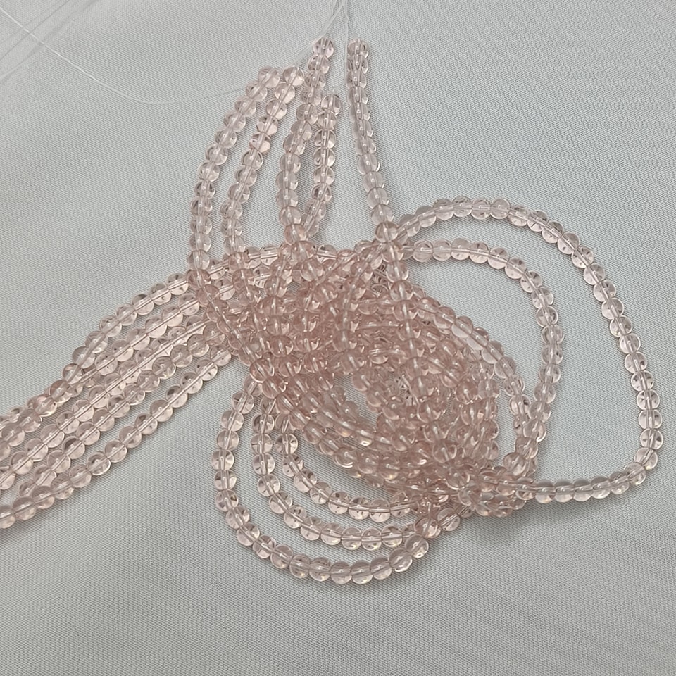 หินพิงค์ควอตซ์ หินรักสดใส - เปิดเผยความรู้สึก พบเจอรักแท้ มีความสุข - ยาว 37 ซม. - 4 มิล (98 เม็ด)