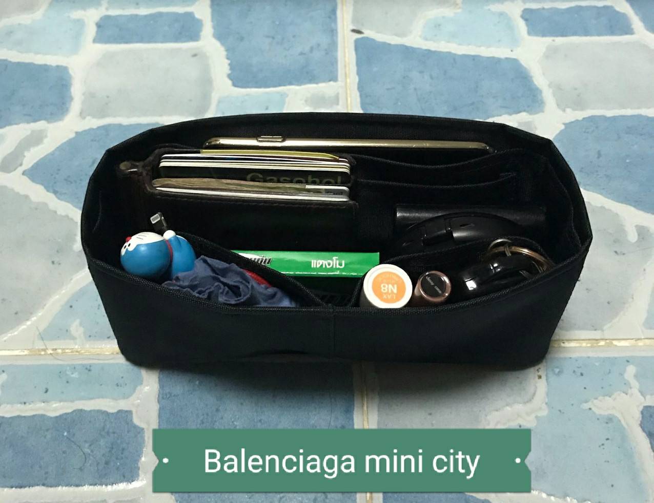 ที่จัดระเบียบกระเป๋า Balenciaga city
