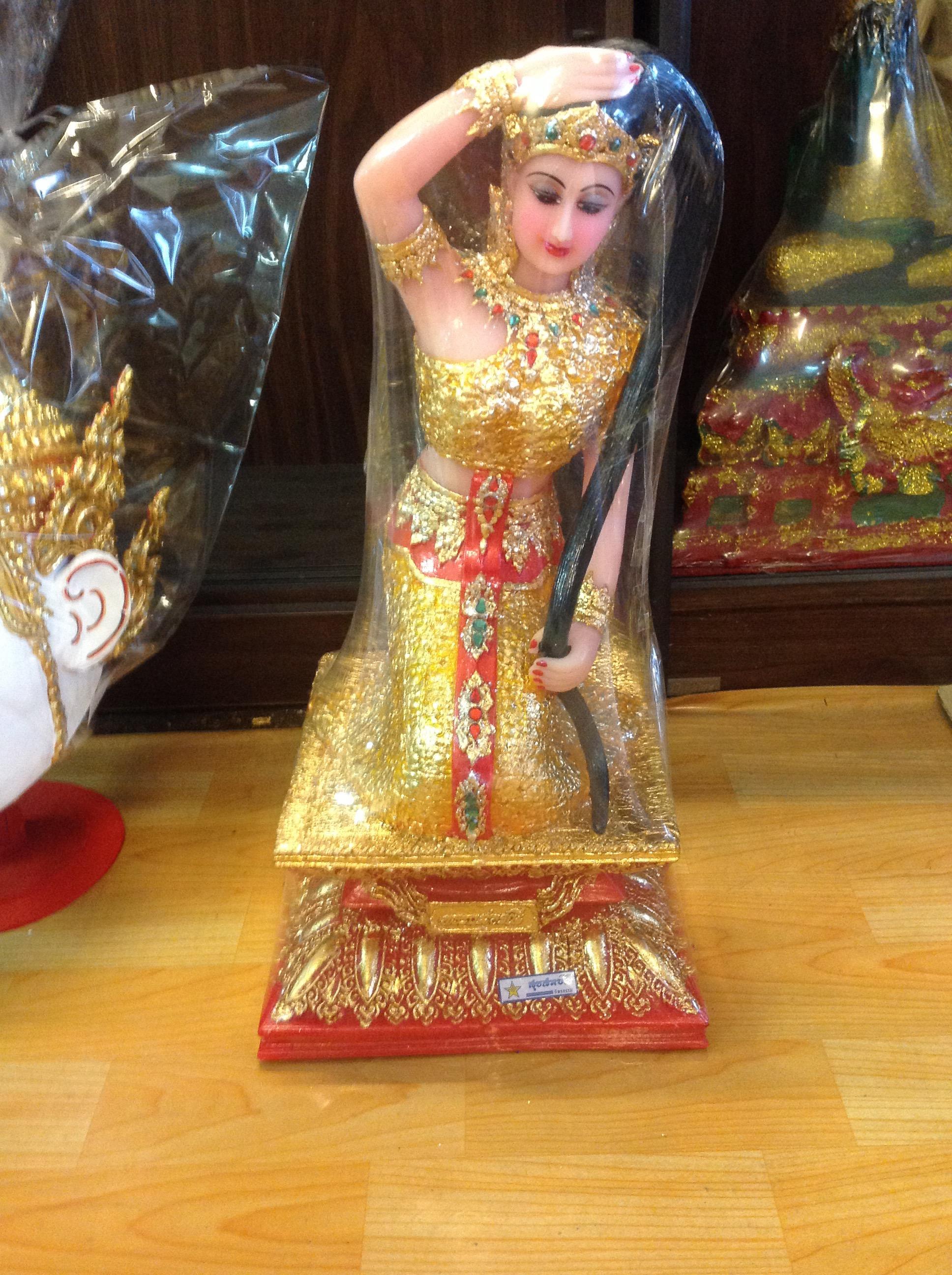 พระแม่ธรณี บีบมวยผม 9"