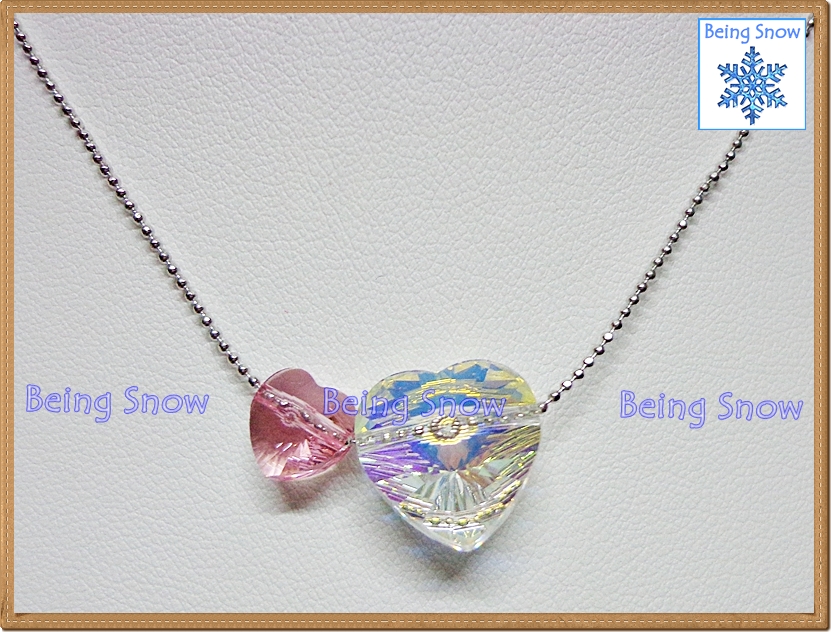 สร้อยคอคริสตัลหัวใจคู่ สีขาวรุ้ง + ชมพูใส