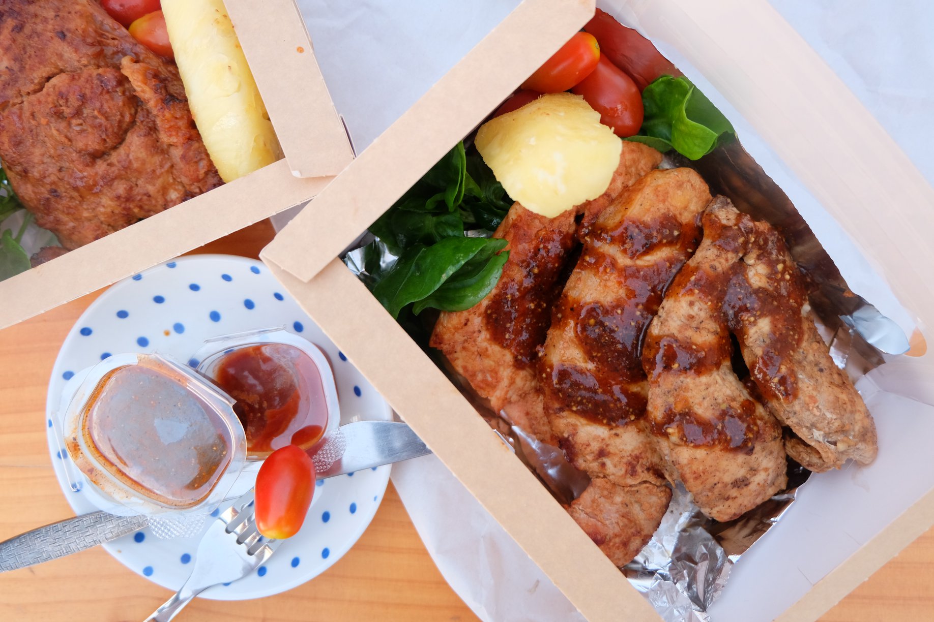 คุณหญิง สันคอหมูหมักปรุงรส บาร์บีคิว