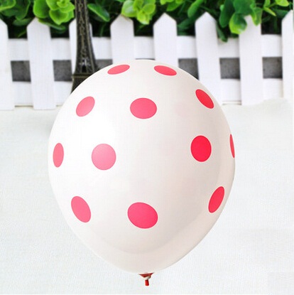 ลูกโป่งกลมนำเข้า พื้นสีขาวพิมพ์ลายจุดสีแดงไซส์ 12 นิ้ว แพ็คละ 10 ใบ ( Polka Dot Printing Balloon - White on Red Color )