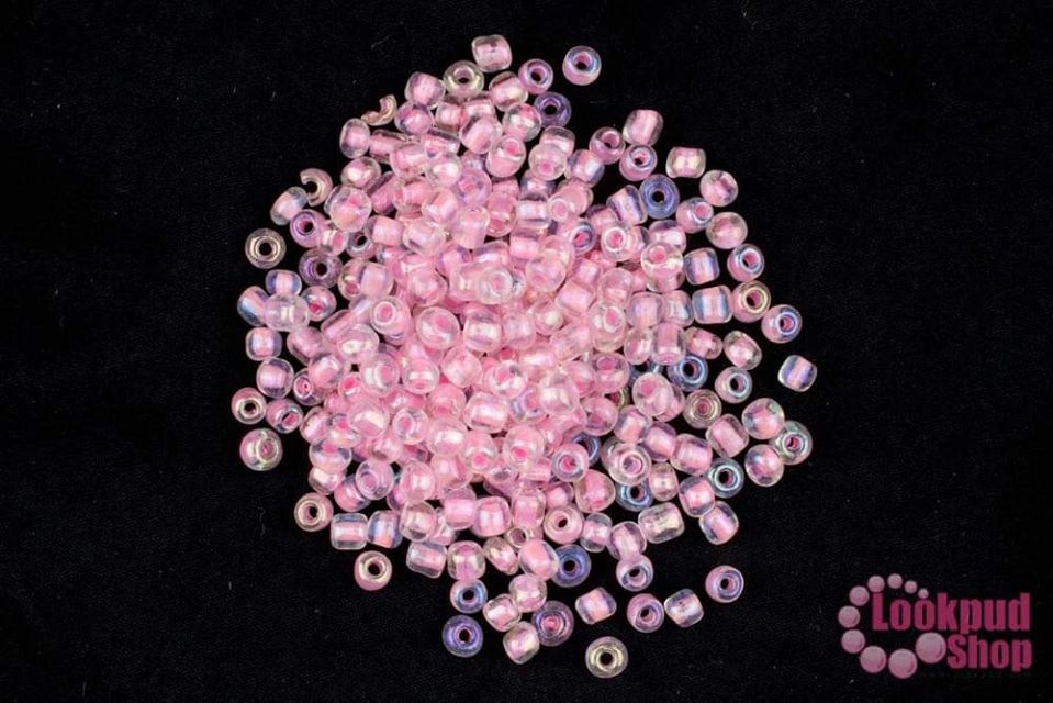 ลูกปัดจีน กลม สีชมพูอ่อนสอดไส้ เหลือบรุ้ง 4มิล #L (1ถุง/450กรัม)