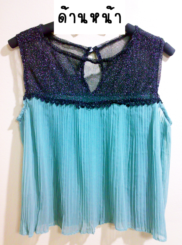 SALE//SALE (ส่งฟรี) เสื้อซีฟองแขนกุด สีเขียว จับจีบพลีทรอบตัว ช่วงไหล่ตัดแต่งด้วยผ้าแบบซีทรูมีกลิตเตอร์ น่ารักมากๆค่ะ มีกระดุมติดด้านหลัง