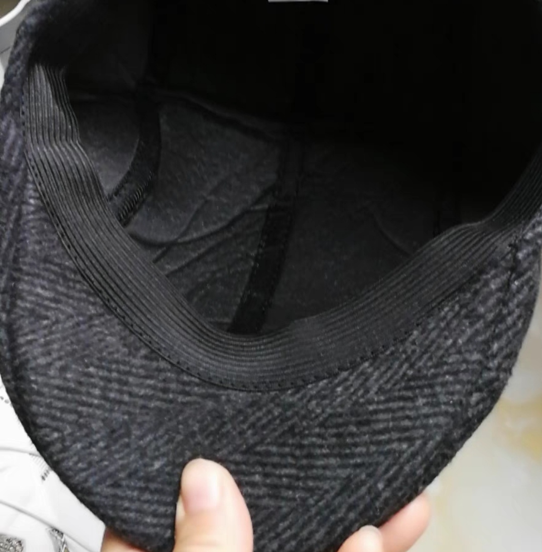 หมวกวินเทจ อังกฤษ หมวกแก๊ป ไหมพรม ยืด สีลายดำ เทา น้ำตาล สีสก้อต ดำ เทา น้ำตาล) ฟรีไซส์ 54-58ซม