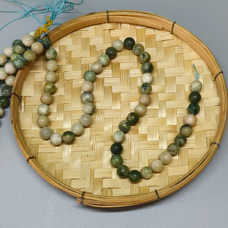 หินมอสอาเกต(Moss Agate) "หินแห่งความอุดมสมบูรณ์" 8 มิล (50เม็ด/เส้น) 200฿