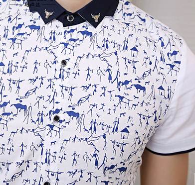 เสื้อเชิ้ตแขนสั้น แต่งเข็มกลัด ปกสีตัด ลายสัตว์ป่า ทรงปกติ No.39 (ลายน้ำเงิน)