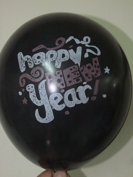 ลูกโป่งกลมพิมพ์ลาย Happy New Year คละสี คละแบบ ไซส์ 10 นิ้ว แพ็คละ 10 ใบ (Round Balloons 10" - Happy New Year latex balloons)
