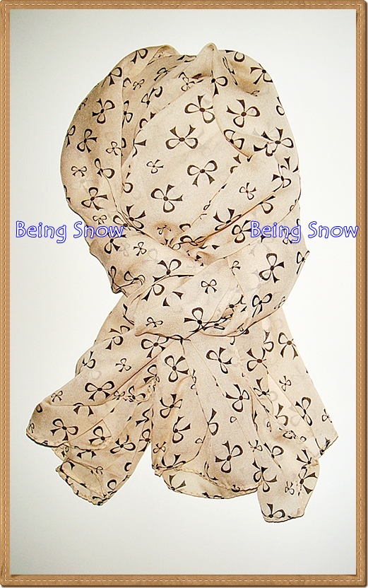 Zara ลายโบว์ - สีครีม