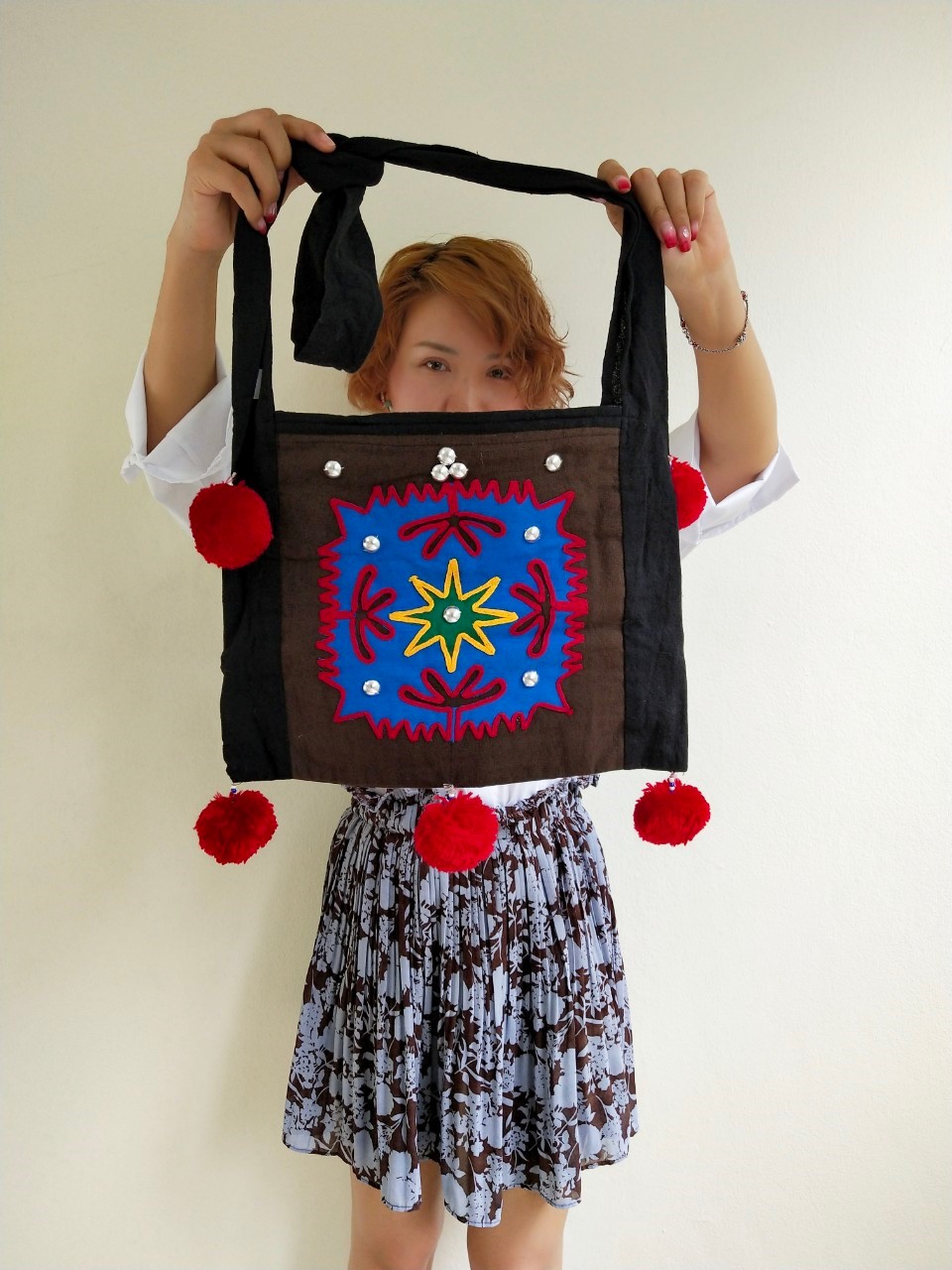 ย่ามลายดอก มีลายสองด้าน