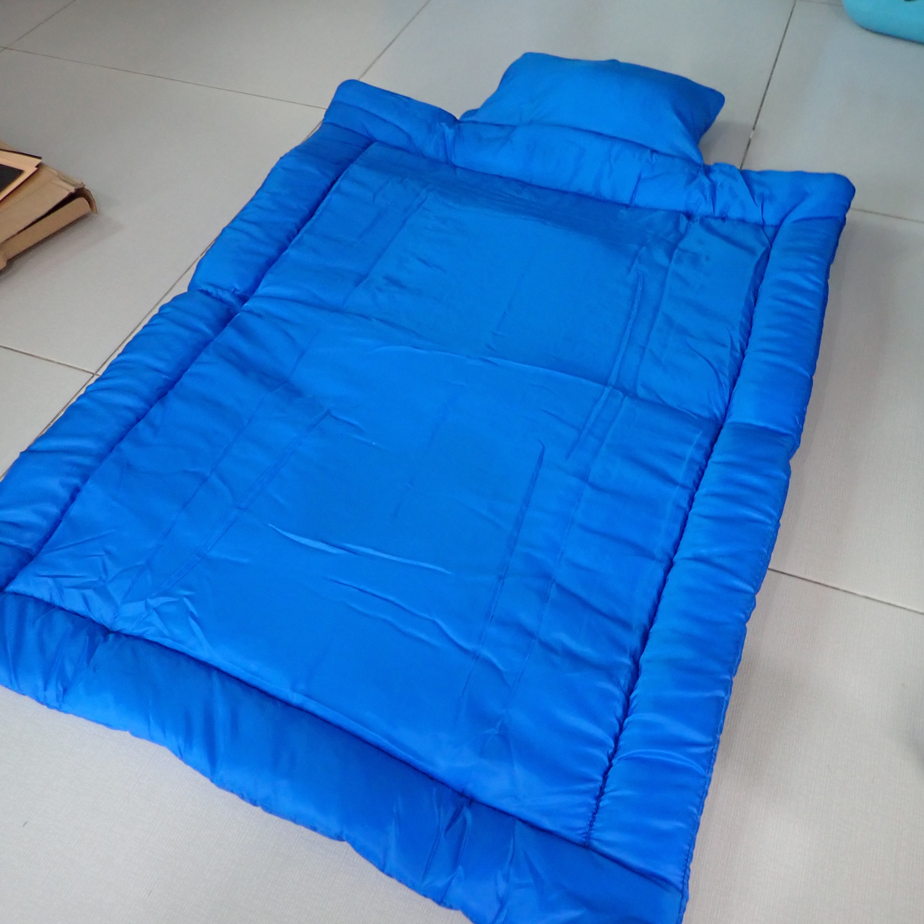 ที่นอนพับของเด็ก huggie