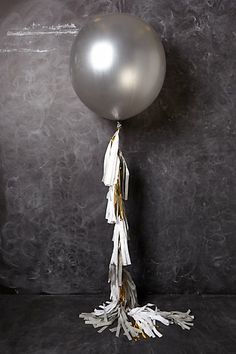 ลูกโป่งกลมจัมโบ้ไซส์ใหญ่ 30"Latex Balloon RB Silver สีเงิน / Item No. TQ-38402 แบรนด์ Qualatex
