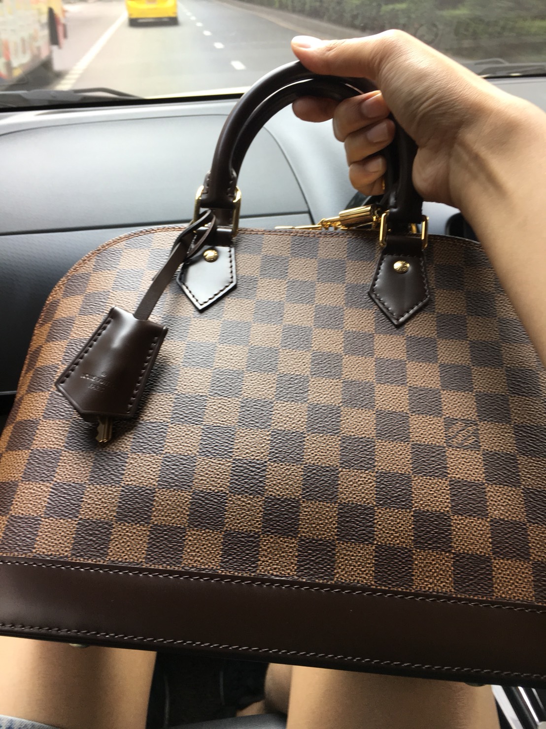 ที่จัดระเบียบ Alma PM