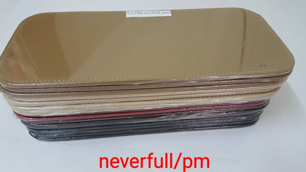 แผ่นฐานกระเป๋า