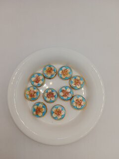 ลูกปัดกังไส กลมแบน ลายดอกไม้ สีฟ้า 12 มิล (10ชิ้น)