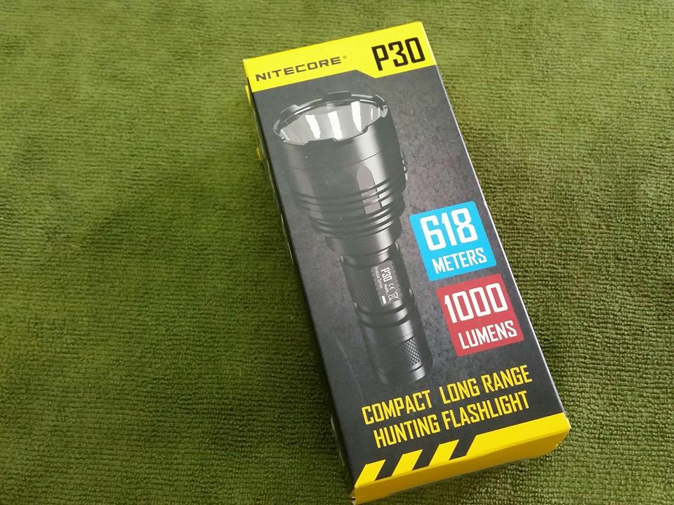 ไฟฉายแรงสูง ขนาดกลาง Nitecore P30
