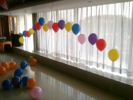 ลูกโป่งกลม สีมาตรฐาน คละสี ไซส์ 9 นิ้ว แพ็คละ 10 ใบ (Mixed Standard Balloons 9")